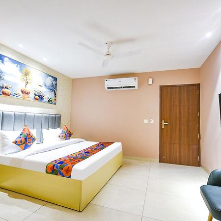 Fabhotel Supreme Suites Ludhiana Exteriör bild